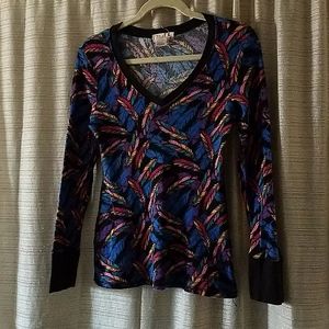 Black Feather Patterned Knit V-Neck Top